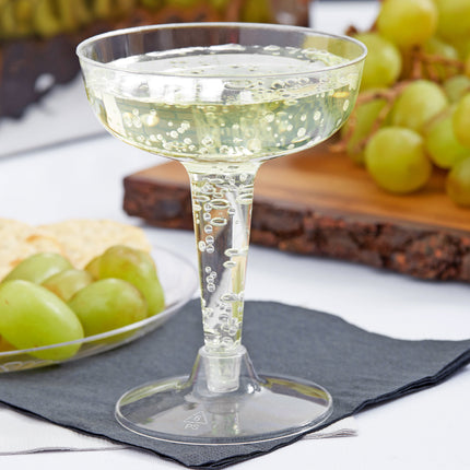 Ly dùng một lần Fineline Flairware 2104 118 ml trong suốt nhựa 2 Piece Champagne thủy tinh - Thùng 360 cái