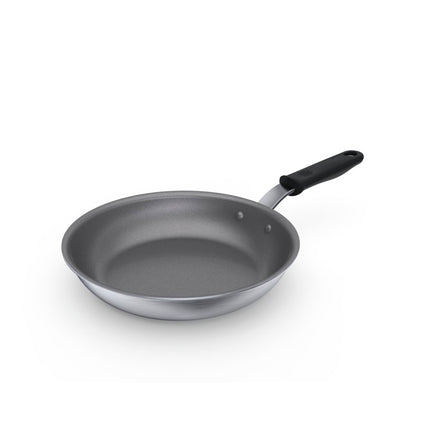 Chảo Rán Nhôm Vollrath 672210 Wear-Ever® 25.4 cm Tay Cầm Silicone Rỗng