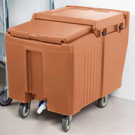 Thùng đá di động Cambro ICS125L157 SlidingLid màu be cà phê - Sức chứa 57 kg