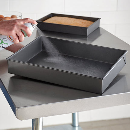 Khuôn bánh chữ nhật thép mạ nhôm chống dính Winco 46 x 30 x 7,6 cm