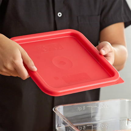 Nắp hộp đựng thực phẩm nhựa polyethylene vuông đỏ Cambro CamSquares® 5,7 và 7,6 lít - Thùng 6 cái