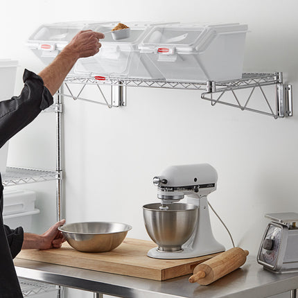 Bộ kệ gắn tường thùng đựng nguyên liệu Rubbermaid® 46 x 91 cm kèm 3 thùng để kệ