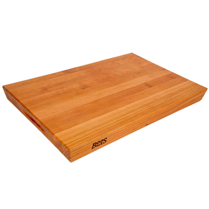 Thớt gỗ anh đào hai mặt có tay cầm âm John Boos & Co. CHY-RA03 61 x 46 x 5,7 cm