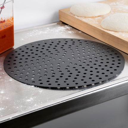 Đĩa pizza đục lỗ nhôm anod hóa cứng American Metalcraft 18910PHC 25 cm