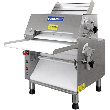 Máy cán bột Somerset CDR-1550 38,1 cm Countertop Two Stage Front-Operated Dough Sheeter - 120V, 1/2 HP