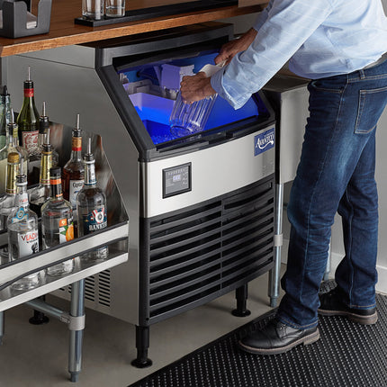 Máy làm đá Avantco Ice UC-F-210-A 66 cm Cooled dưới quầy Full Cube Ice máy - 100,7 kg