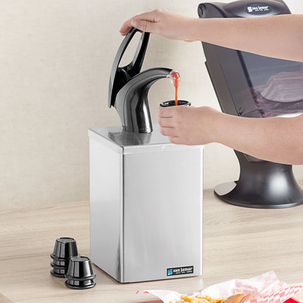Hộp bình phân phối gia vị đặt bàn San Jamar P4800BK FrontLine kèm vòi bơm đen
