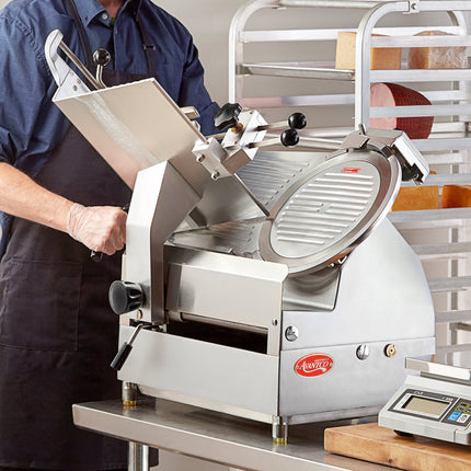 Máy thái thịt tự động Avantco SL612A 30 cm loại vừa kèm chế độ thủ công - 1/2 hp