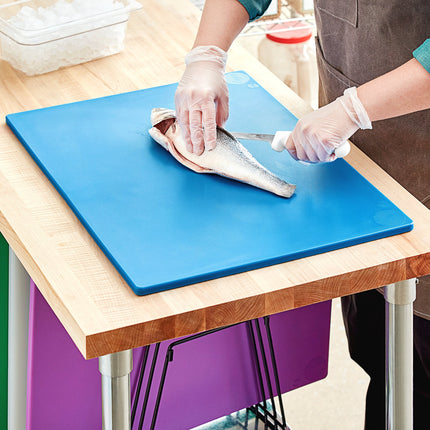 Thớt nhựa polyethylene xanh dương Choice 61 x 46 x 1,3 cm