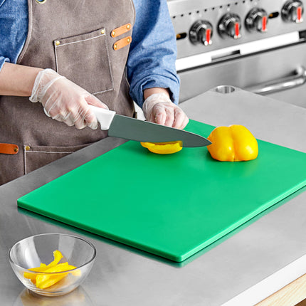 Thớt nhựa polyethylene xanh lá Choice 51 x 38 x 1,3 cm