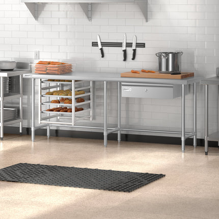 Bàn thao tác chân hở inox Regency Spec Line Easy Attach 61 x 213 cm dày 14 gauge