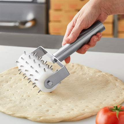 Dụng cụ chọc bột pizza tay cầm thép không gỉ Choice rộng 14 cm - đinh thép không gỉ
