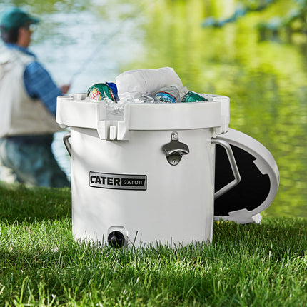 Thùng đá giữ lạnh ngoài trời tròn quay khuôn CaterGator CCG20WH trắng 19 lít