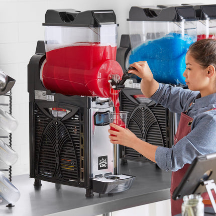 Máy làm đá xay / granita rót đơn Carnival King 9,8 lít - 120V