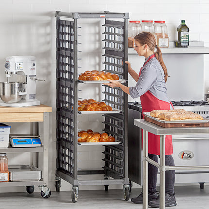Xe giá đựng khay nướng 20 khay Cambro UPR1826F20 Camshelving nạp đầu, bánh xe kim loại - Chưa lắp ráp