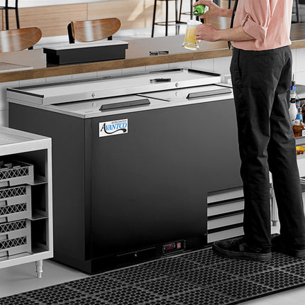 Tủ làm lạnh ly và đĩa Avantco GF50-HC 127 cm màu đen - 115V