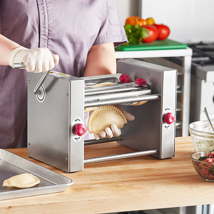 Máy làm bánh turnover thủ công Estella ETMA3KIT với khuôn bán nguyệt 11,4 x 6,4 x 3,8 cm