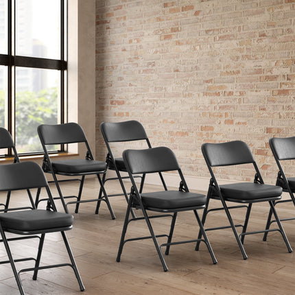 Ghế gấp nhựa vinyl màu đen Lancaster Table & Seating đệm 5 cm - Thùng 4 cái