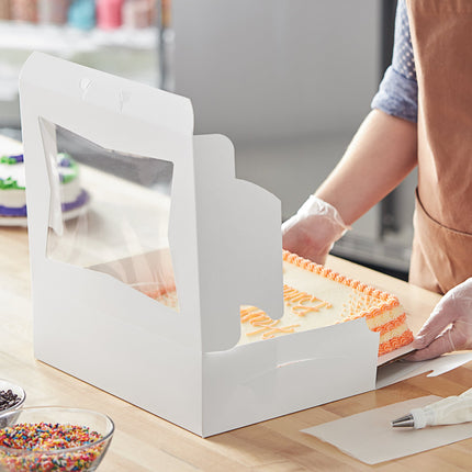 Hộp bánh có cửa sổ màu trắng tùy chỉnh Baker's Lane 35,6 x 25,4 x 10,2 cm - Vỉ 10 cái
