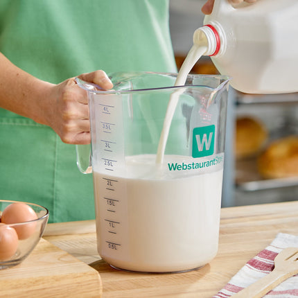 Cốc đong nhựa trong WebstaurantStore 3,8 lít (16 cup)