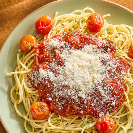 Phô mai Parmesan chay bào Follow Your Heart 2,3 kg - Thùng 3 cái