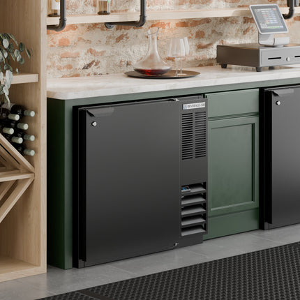 Tủ mát quầy bar cửa đặc màu đen chiều cao gầm quầy Beverage-Air BB36HC-1-B 91 cm
