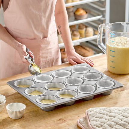 Khuôn muffin jumbo/bánh pecan thép mạ nhôm phủ men Baker's Lane 12 khuôn 242 ml - 34,3 x 46 cm