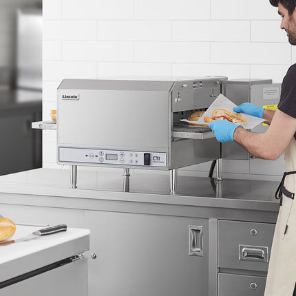 Lò nướng băng chuyền chạy điện Lincoln V2500-4/1353 79 cm không khói kỹ thuật số nút bấm - 208-240V, 6 kW