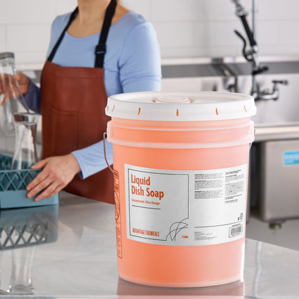 Nước rửa chén cô đặc Advantage Chemicals Ultra Citrus 18,9 lít / 640 oz
