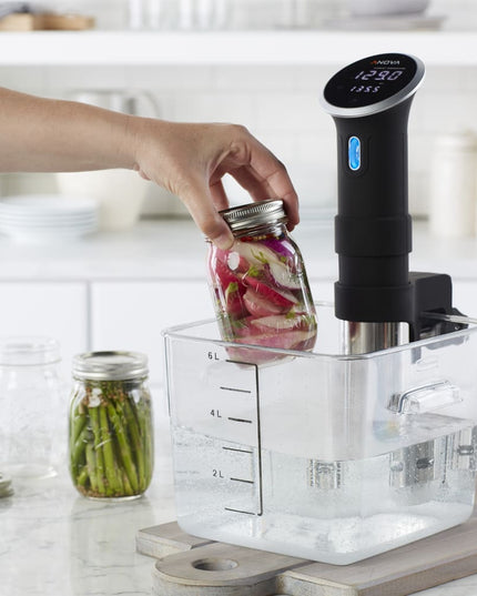Rubbermaid FG630600 Hộp Đựng Thực Phẩm Vuông Tiết Kiệm Không Gian 5.7 lít - Nhựa Trong Suốt
