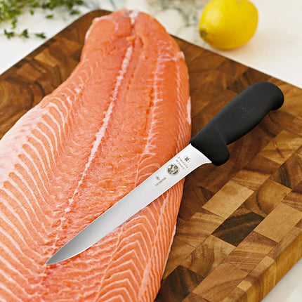 Dao Rọc Xương Mềm Victorinox 5.3763.20-X5 Lưỡi 20.3 cm Cán Fibrox® Nylon Đen
