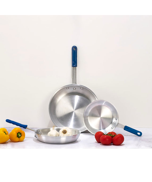 Chảo Chiên Nhôm Winco AFP-14A-H 35.6 cm Tay Cầm Silicone Đặc