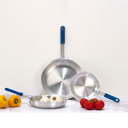 Chảo Chiên Nhôm Winco AFP-14A-H 35.6 cm Tay Cầm Silicone Đặc