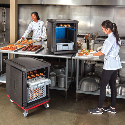 (1 piece) CAMBRO | Cam GoBox® Frontloader – 540×770×687 mm – Black – Condensate tray & internal rails – 4 hr temp hold