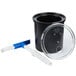Bộ bình phân phối gia vị cách nhiệt Cambro ColdFest 1,6 lít màu đen kèm vòi bơm Maxi và nắp