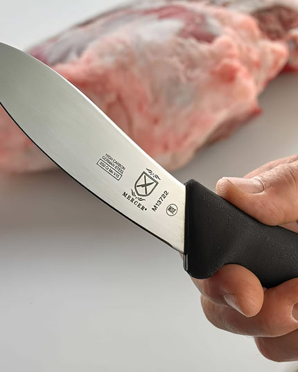 Dao Lọc Da Cừu Mercer Culinary M13722 12.7 cm Tay Cầm Nylon Gia Cường Sợi Thủy Tinh Đen Thép Đức Carbon Cao