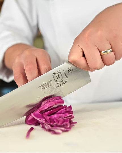 Dao Mercer Culinary M20907 Nakiri Thái Rau 17.8 cm Cán Santoprene® Chống Trượt Màu Đen, Thép Đức Carbon Cao