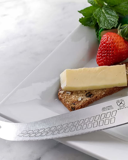 Mercer Culinary M23606 Dao Cắt Phô Mai Cứng 12 cm Cán POM Đen Công Thái Học, Thép Đức Carbon Cao
