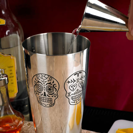 Bình Lắc Cocktail Barfly M37008SKU 828 ml Họa Tiết Đầu Lâu Bề Mặt Bóng Gương