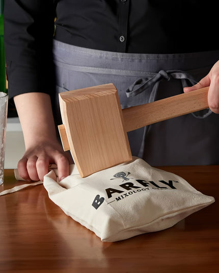 Bộ Búa Đập Đá Gỗ & Túi Đựng Đá Lewis Barfly M37104