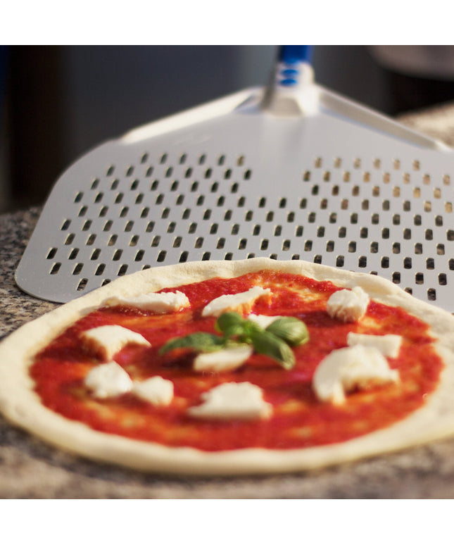 Xẻng xúc pizza vuông đục lỗ nhôm anod GI Metal Azzurra 36 cm, cán 119 cm, A-37RF/120