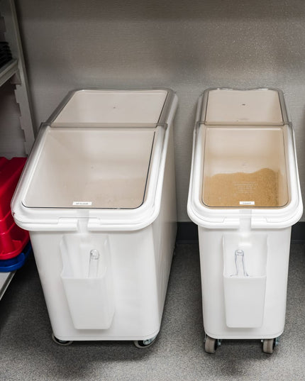 Thùng Đựng Nguyên Liệu Di Động Cambro IBS20148 Dung Tích 79 Lít Nắp Trong/Đáy Trắng
