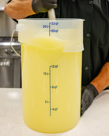 Cambro PWB22PROPP190 Thùng Đựng Thực Phẩm CamRound® FreshPro 20.8 lít. Quai Xách - Polypropylene, Trong Mờ