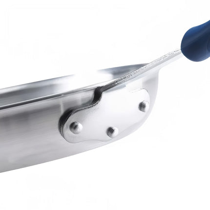 Chảo Chiên Nhôm Browne 5813812 30.5 cm Tay Cầm Silicone Đặc