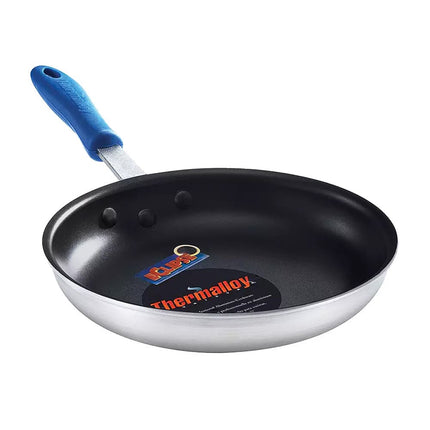 Chảo Chiên Nhôm Chống Dính Browne 5813828 20.3 cm Tay Cầm Silicone Đặc