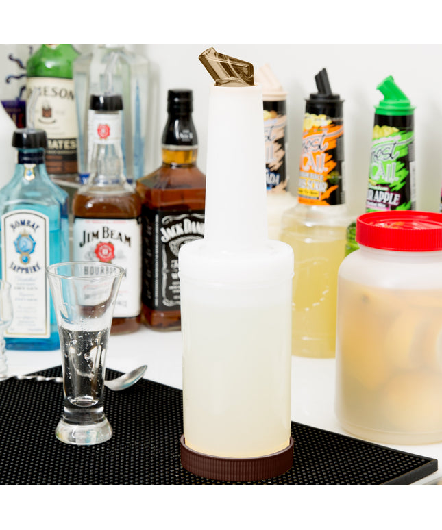 Bình đựng và rót Carlisle PS601N01 Store 'N Pour 946 ml trắng vòi và nắp nâu