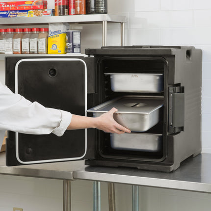 Hộp vận chuyển thực phẩm giữ nhiệt Cambro Ultra Pan Carrier màu đen nạp trước - Chứa tối đa 6 khay cỡ đầy đủ