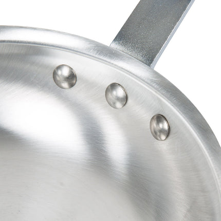Chảo Chiên Nhôm Vollrath 4008 Wear-Ever® 20.3 cm Tay Cầm Silicone Đặc