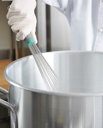 Phới Đánh Kiểu Pháp Vollrath 47095 50.8 cm Tay Cầm Nylon Aqua Thép Không Gỉ