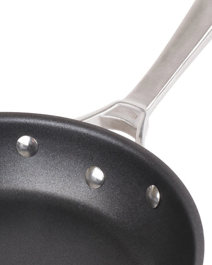 Chảo Rán Vollrath 47756 Intrigue® Thép Chống Dính 23.8 cm Tay Cầm Kim Loại Rỗng - Dùng Cho Bếp Từ